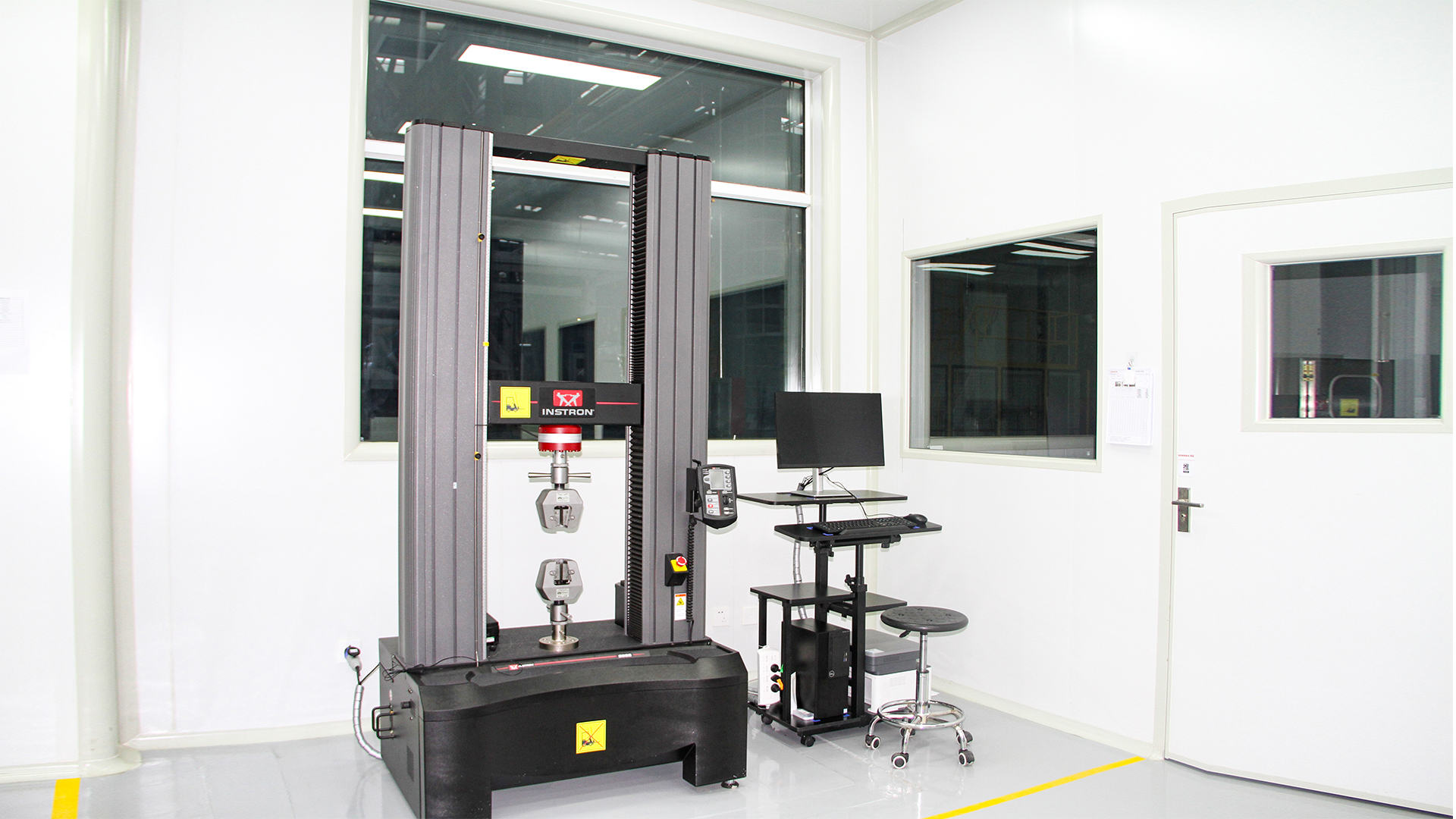 電子萬能材料試驗(yàn)機(jī)